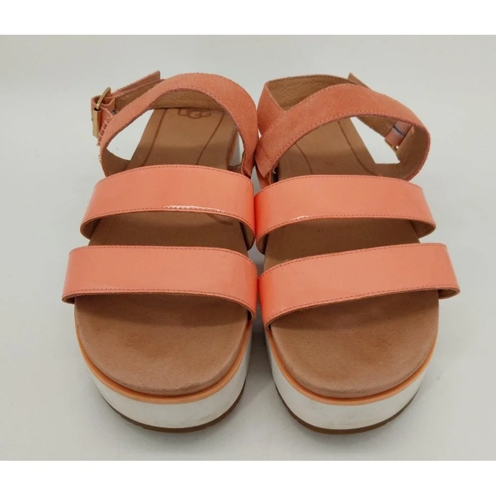 UGG Coral‎ Platform Sandals Women's Size 10 Patent Strap Summer Comfort Shoes